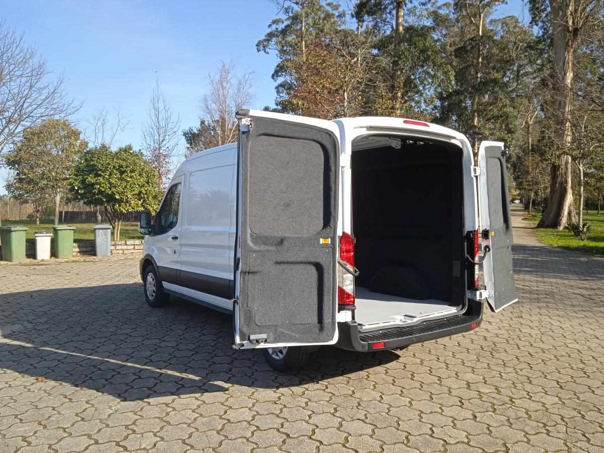ford-transit-2024-diesel-1995cc