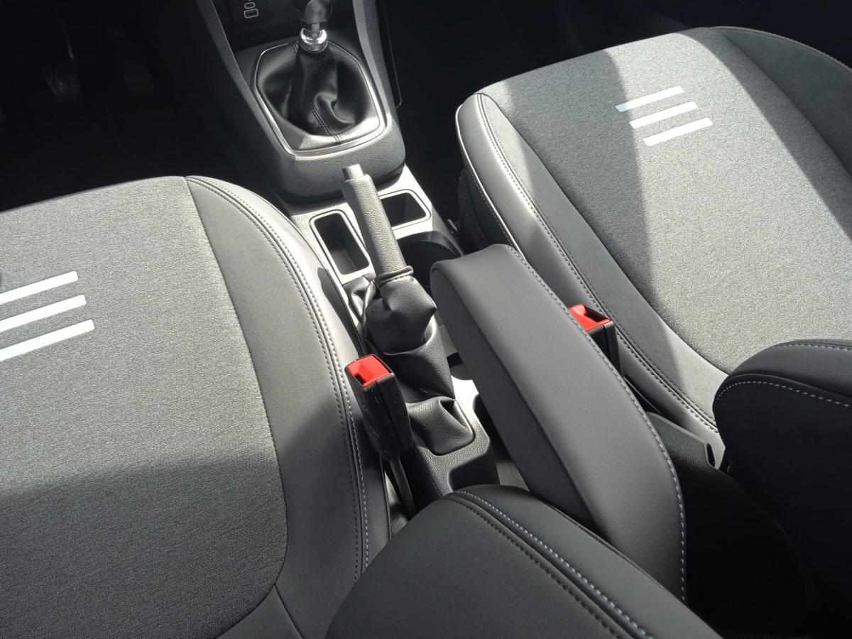 ford-tourneo-courier-2025-gasolina-999cc