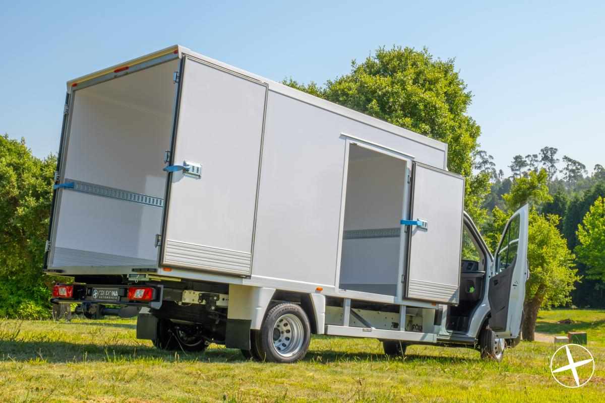 ford-transit-2024-diesel-1995cc