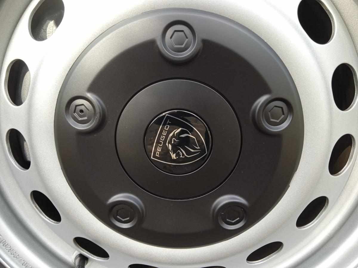 peugeot-expert-1-5-bluehdi-2025-diesel-1499cc