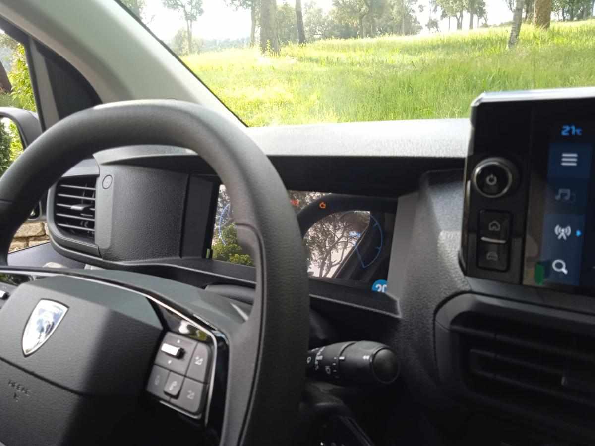 peugeot-expert-1-5-bluehdi-2025-diesel-1499cc
