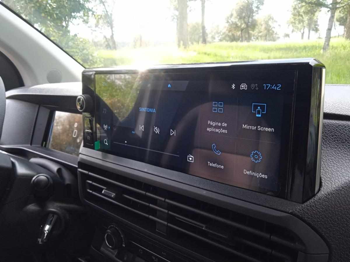 peugeot-expert-1-5-bluehdi-2025-diesel-1499cc