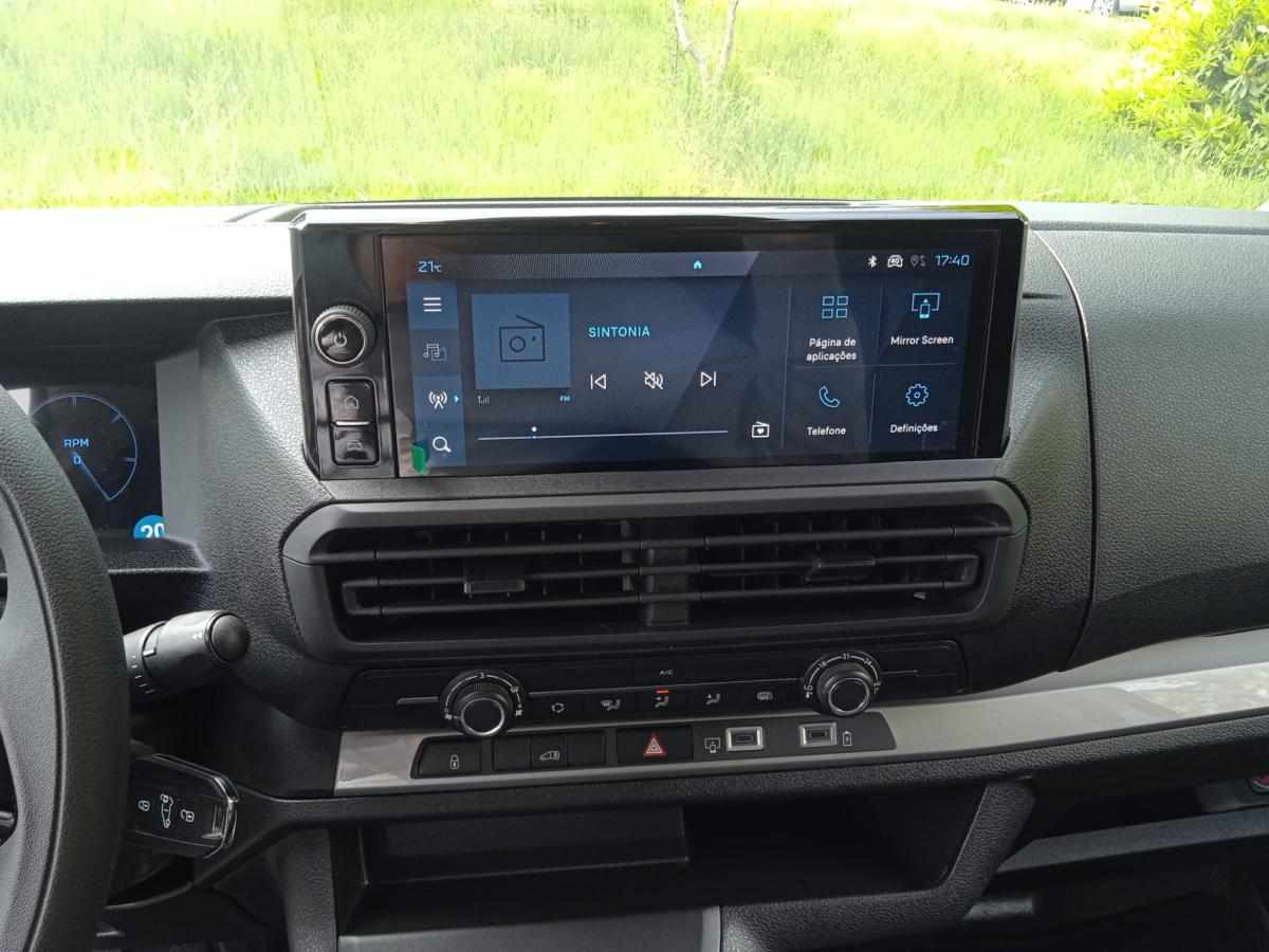 peugeot-expert-1-5-bluehdi-2025-diesel-1499cc