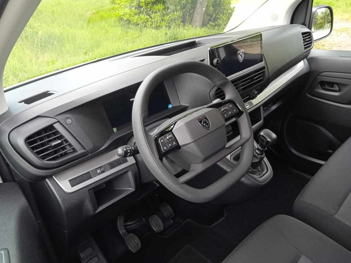 peugeot-expert-1-5-bluehdi-2025-diesel-1499cc