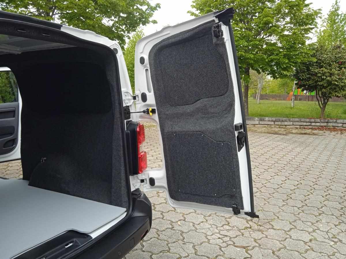 peugeot-expert-1-5-bluehdi-2025-diesel-1499cc