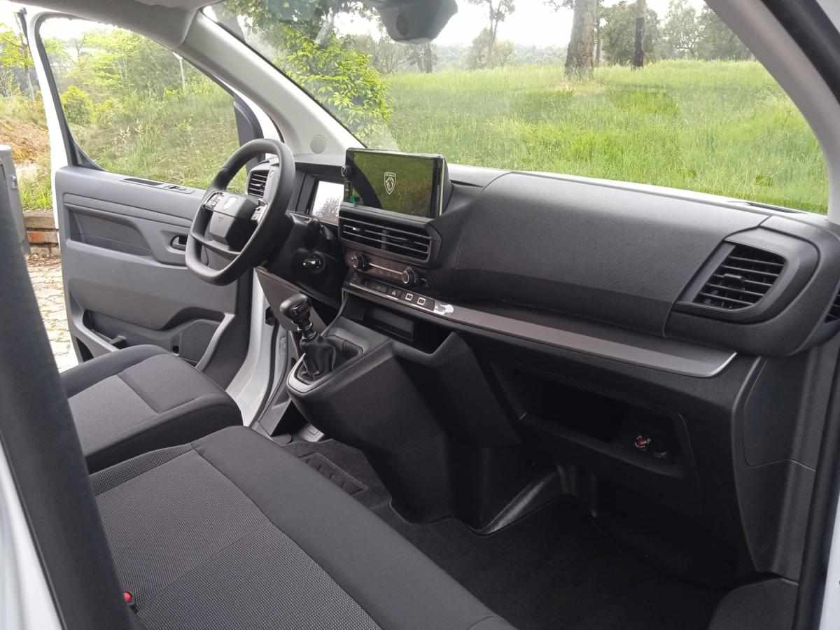 peugeot-expert-1-5-bluehdi-2025-diesel-1499cc