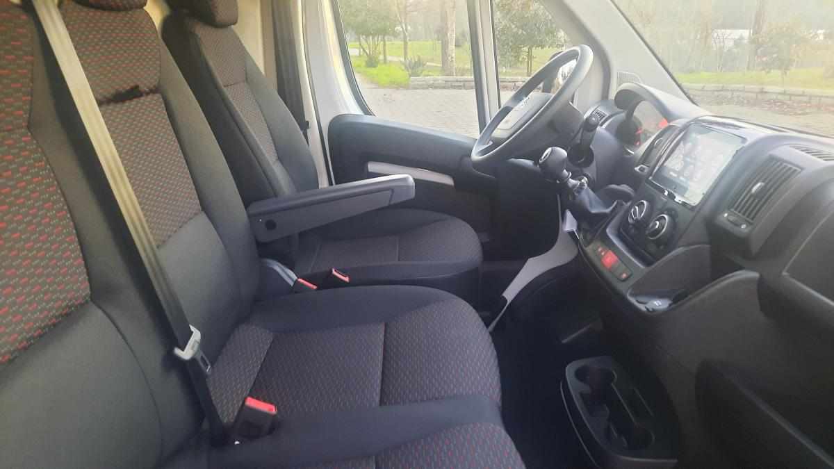 citroen-jumper-2023-diesel-2179cc
