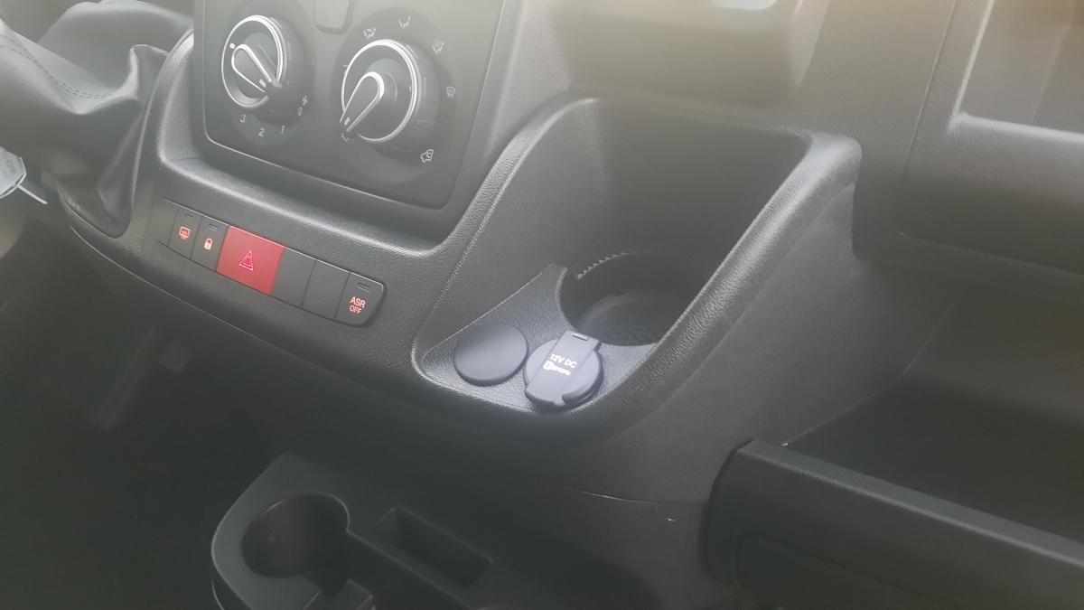 citroen-jumper-2023-diesel-2179cc