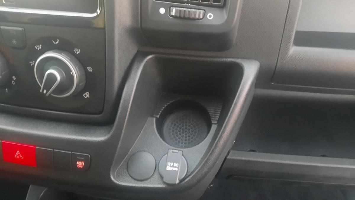 citroen-jumper-2023-diesel-2179cc