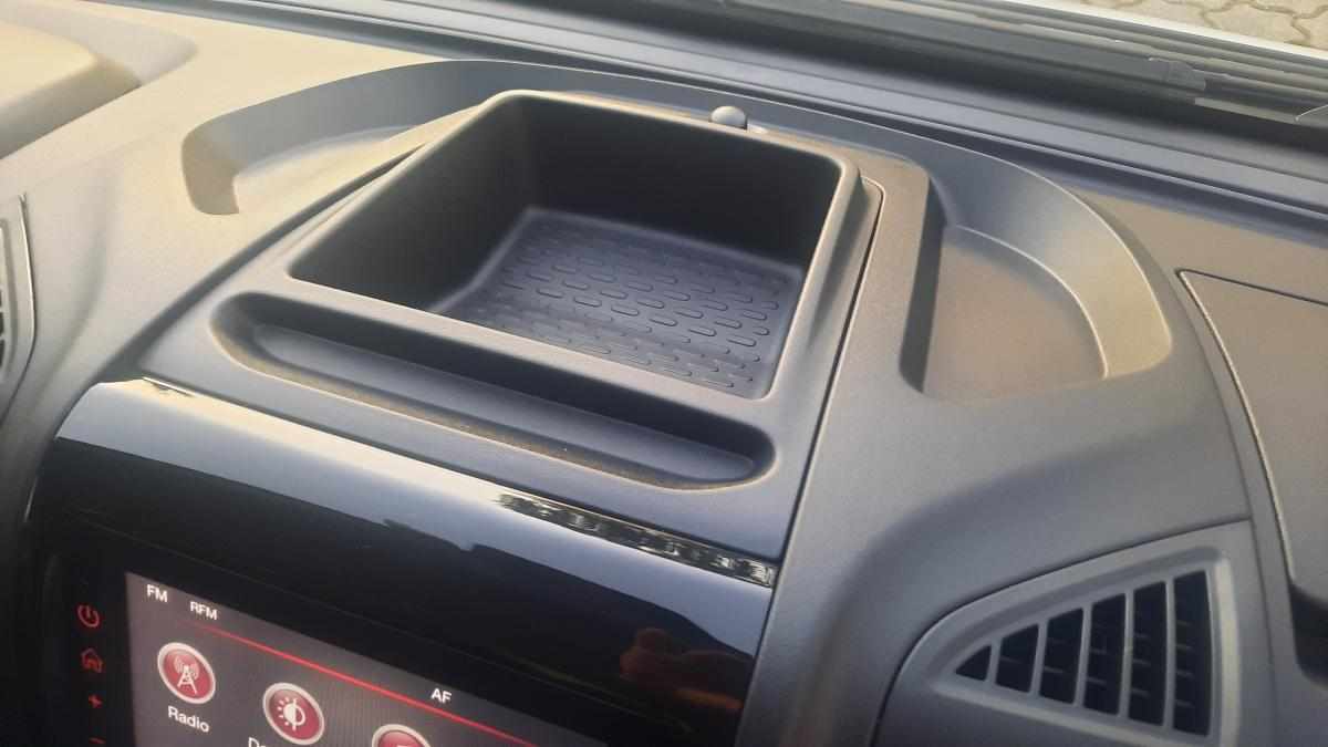 citroen-jumper-2023-diesel-2179cc