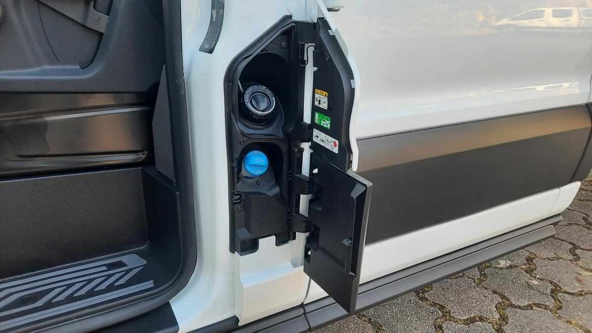 ford-transit-2024-diesel-1995cc