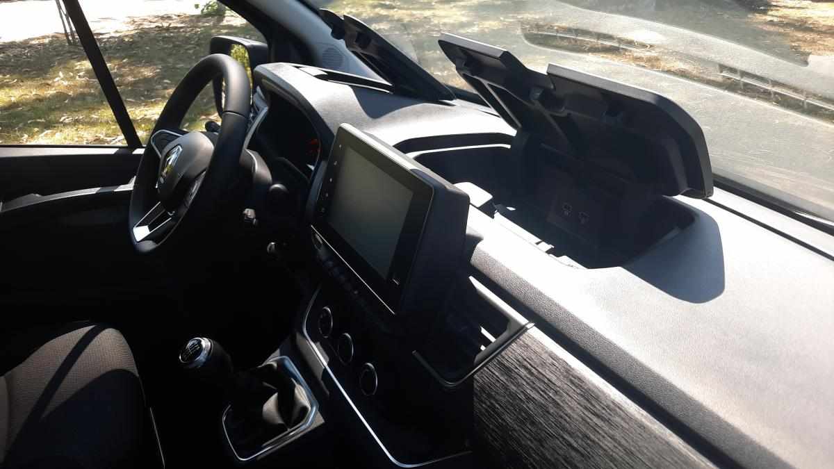 renault-trafic-2-0-150cv-2023-diesel-1997cc
