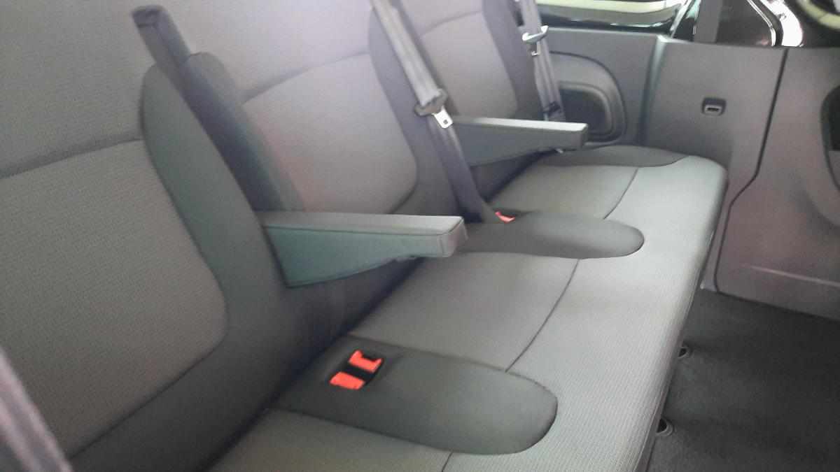 renault-trafic-2-0-150cv-2023-diesel-1997cc