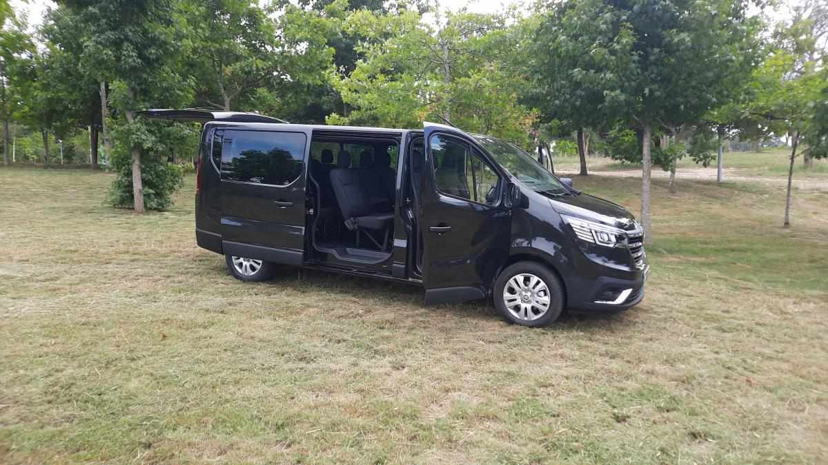 renault-trafic-2-0-150cv-2023-diesel-1997cc