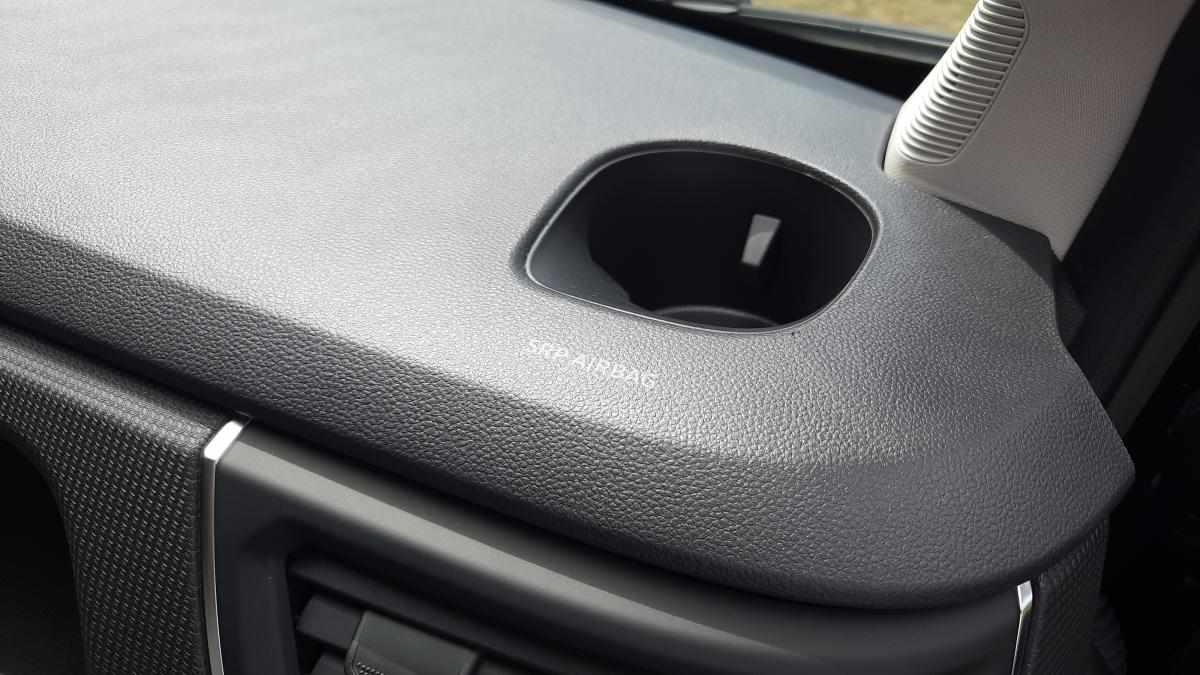 renault-trafic-2-0-150cv-2023-diesel-1997cc