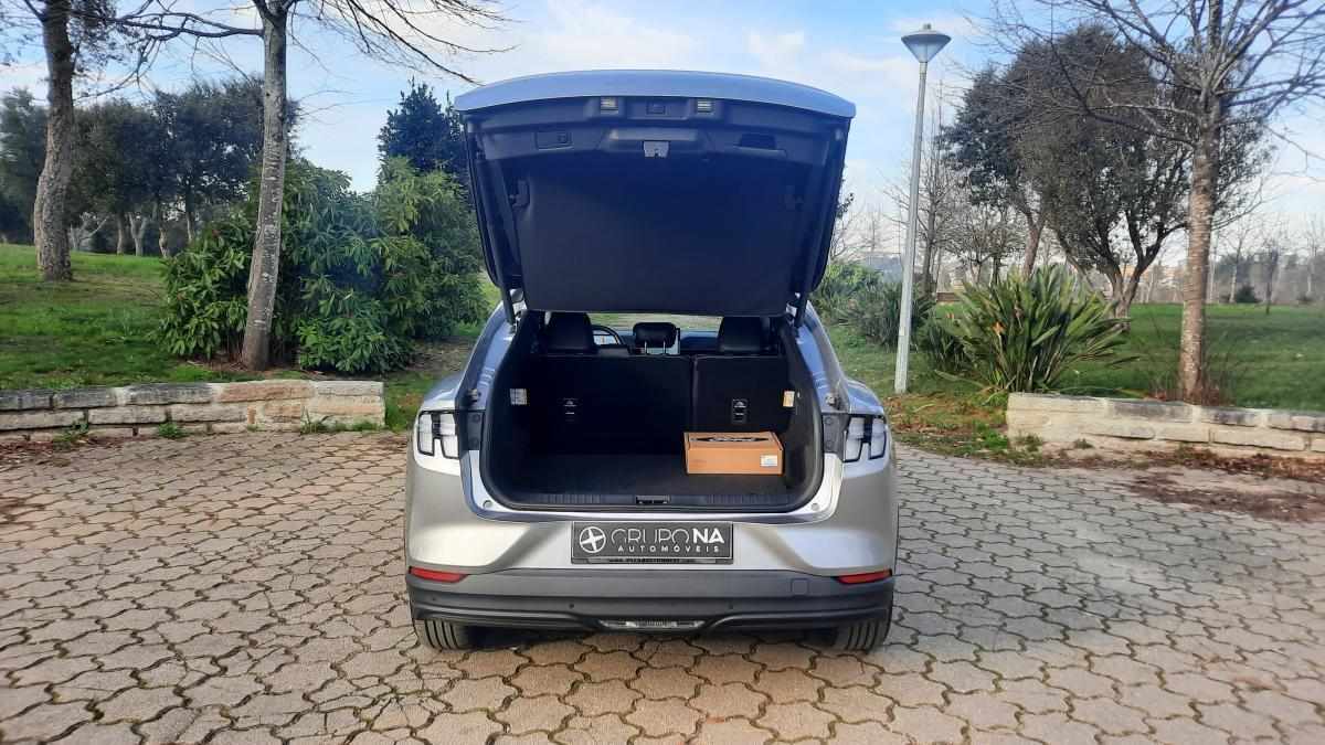 ford-mustang-mach-e-standard-range-2021-eletrico