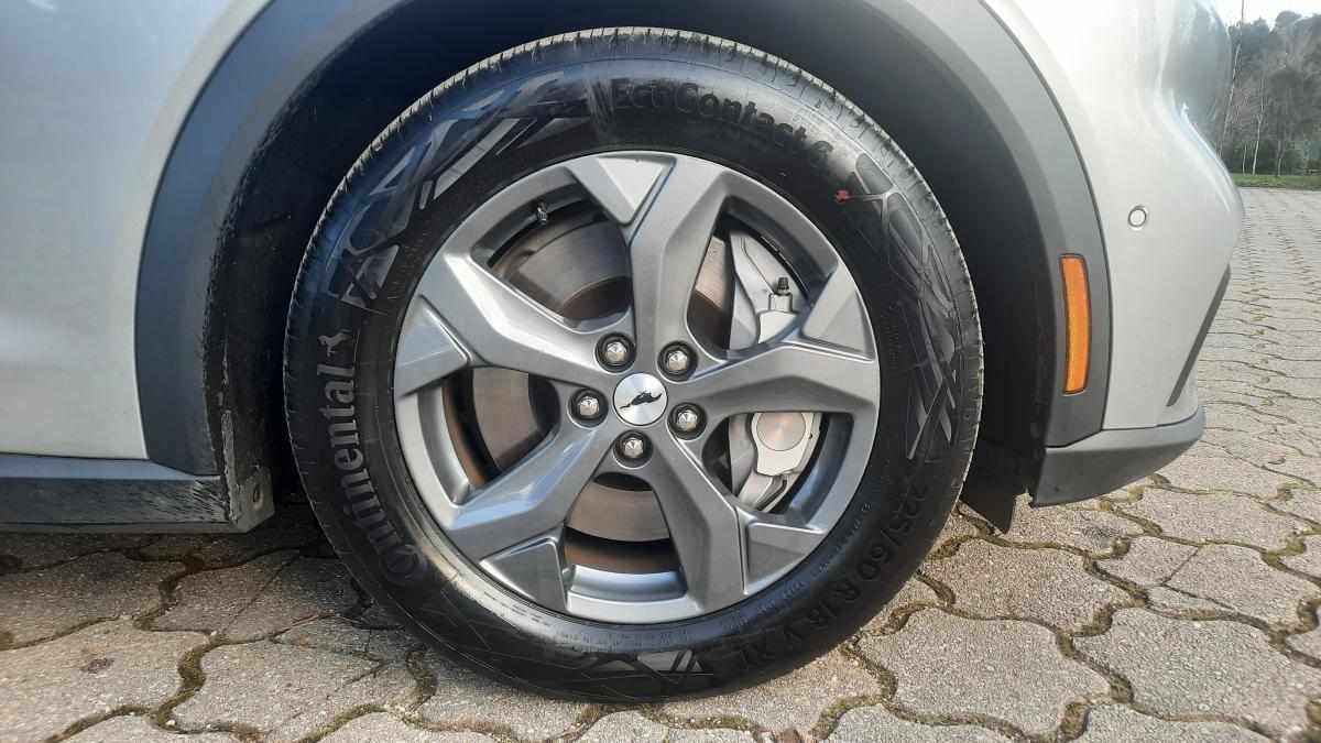 ford-mustang-mach-e-standard-range-2021-eletrico