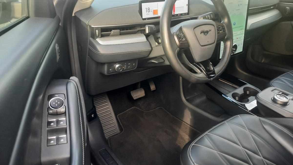 ford-mustang-mach-e-standard-range-2021-eletrico
