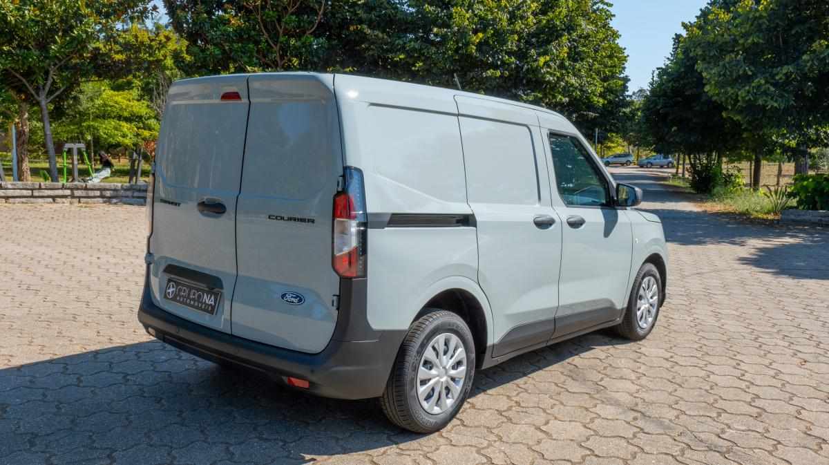 ford-transit-courier-2024-diesel-1499cc