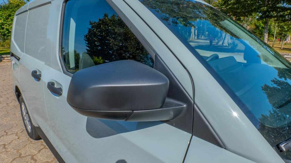 ford-transit-courier-2024-diesel-1499cc