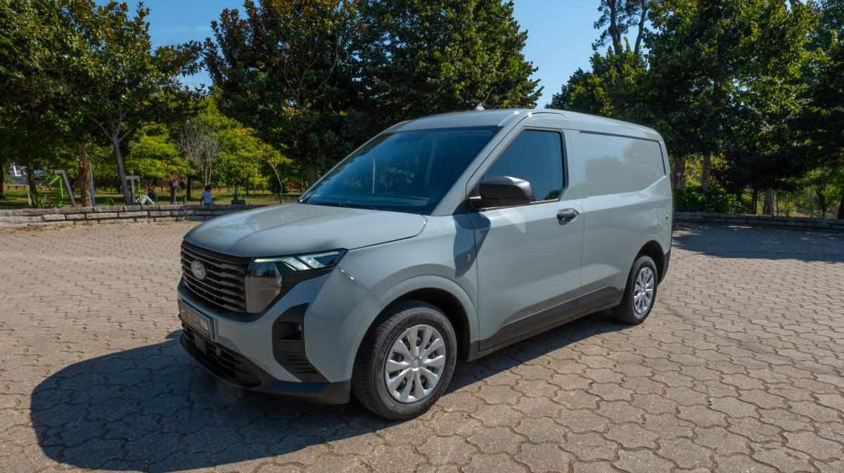 ford-transit-courier-2024-diesel-1499cc