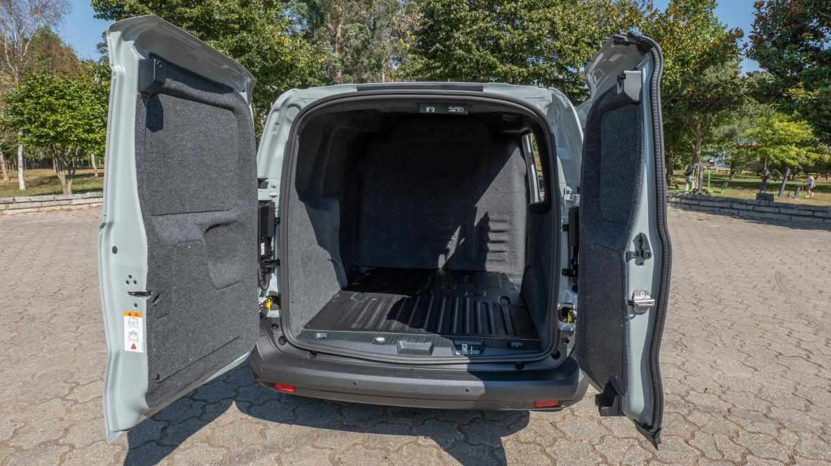 ford-transit-courier-2024-diesel-1499cc