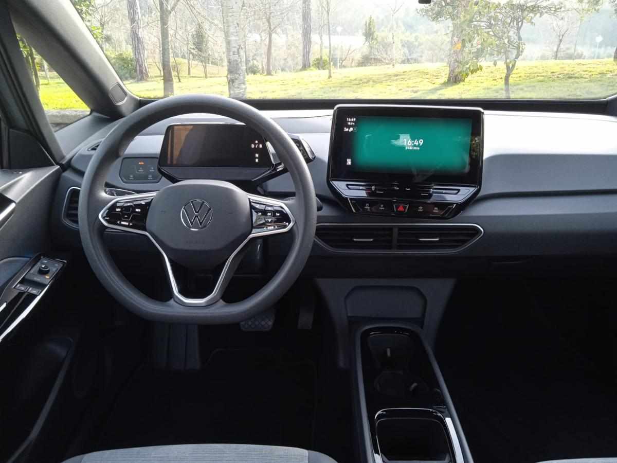 volkswagen-id-3-pure-performance-45-kwh-2023-eletrico