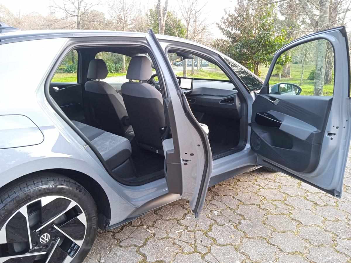 volkswagen-id-3-pure-performance-45-kwh-2023-eletrico