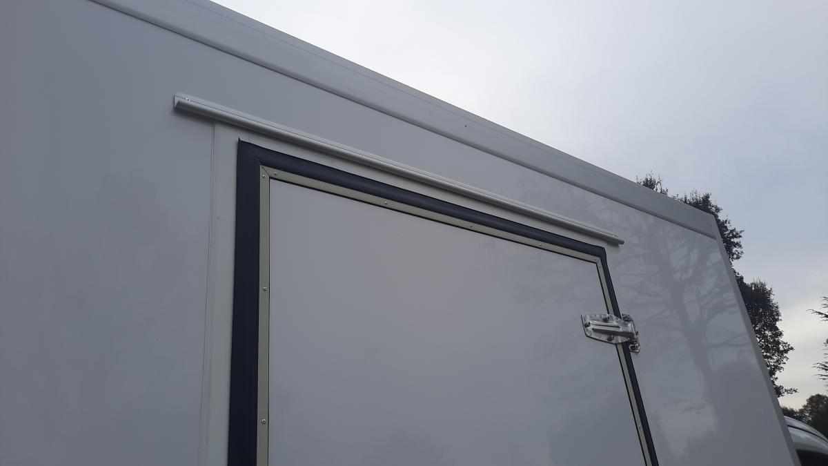 ford-transit-2024-diesel-1995cc