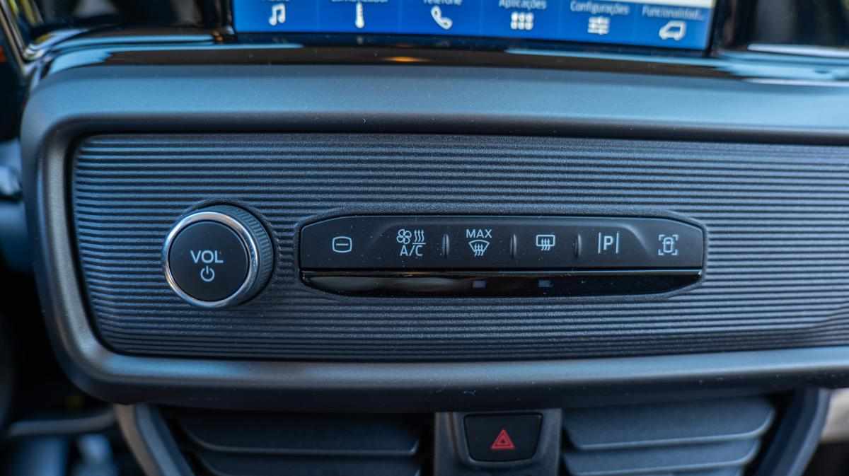 ford-transit-courier-2024-diesel-1499cc