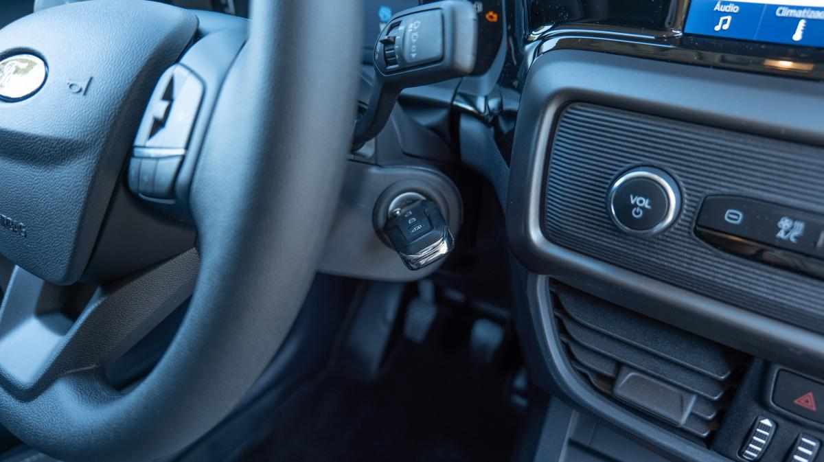 ford-transit-courier-2024-diesel-1499cc