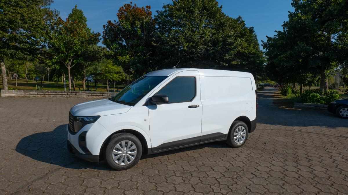 ford-transit-courier-2024-diesel-1499cc