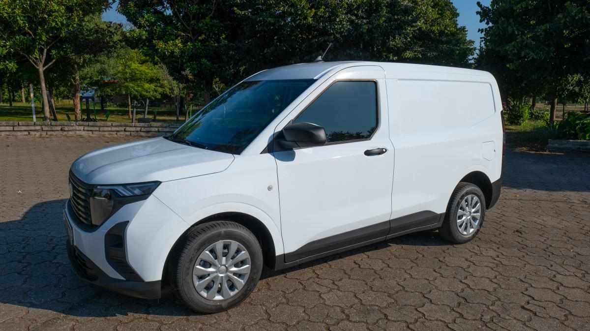 ford-transit-courier-2024-diesel-1499cc