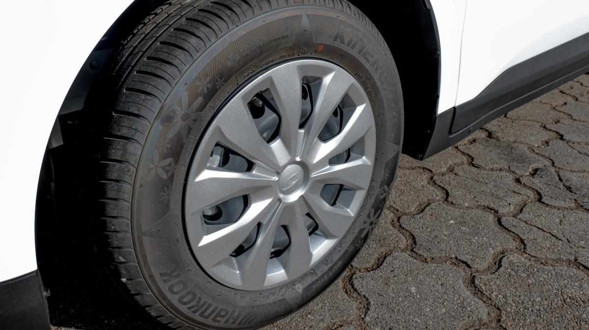 ford-transit-courier-2024-diesel-1499cc