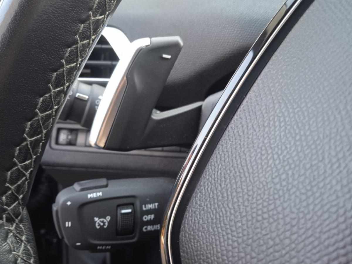 peugeot-3008-1-6-hybrid-11-8-kwh-2022-gasolina-1598cc