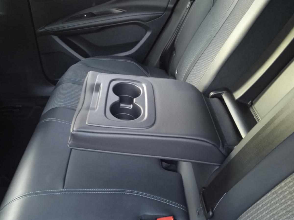 peugeot-3008-1-6-hybrid-11-8-kwh-2022-gasolina-1598cc