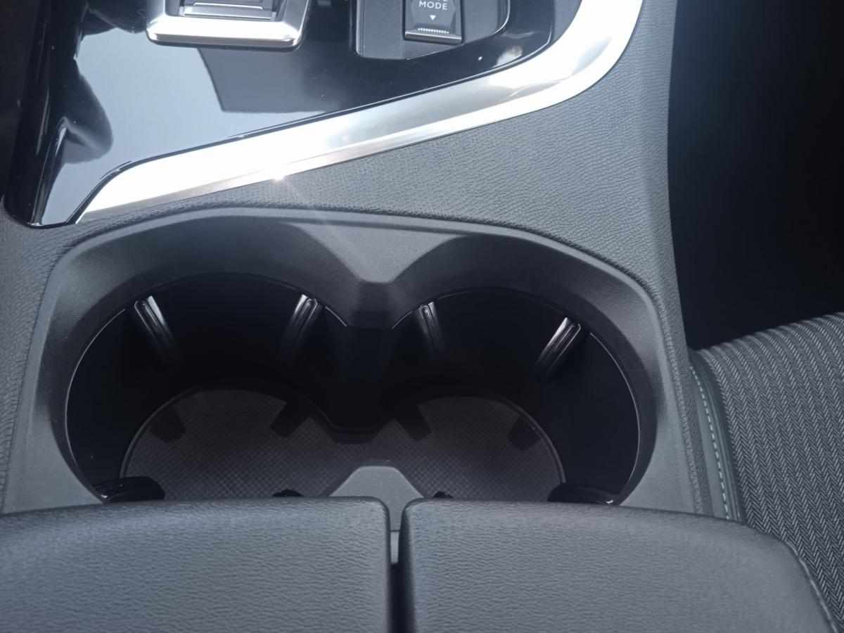 peugeot-3008-1-6-hybrid-11-8-kwh-2022-gasolina-1598cc