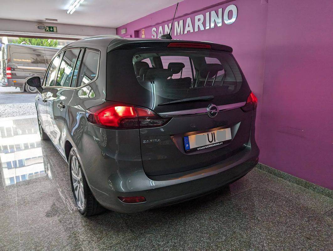 opel-zafira-2018-diesel-1598cc