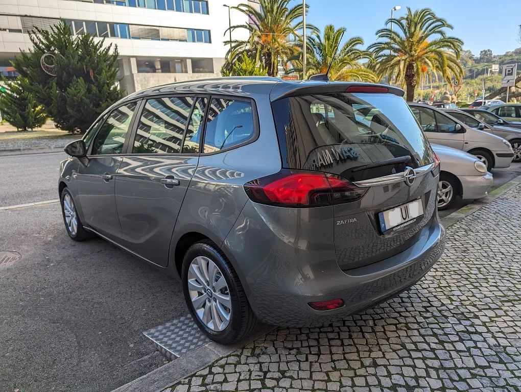 opel-zafira-2018-diesel-1598cc