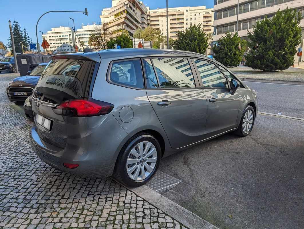 opel-zafira-2018-diesel-1598cc
