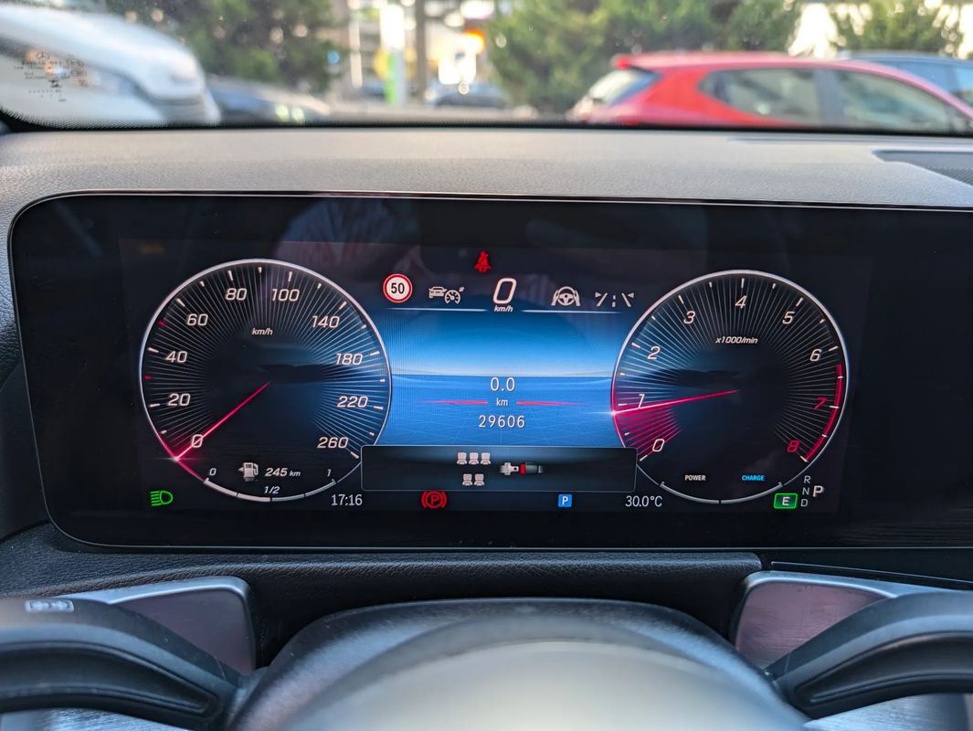 mercedes-benz-glb-2024-gasolina-1332cc