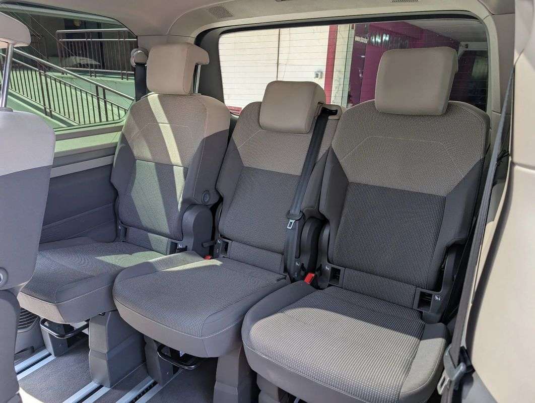 volkswagen-multivan-2024-diesel-1968cc