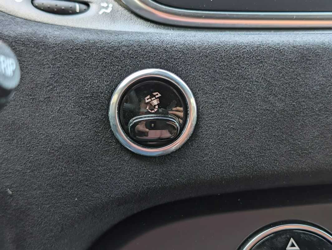abarth-595-2021-gasolina-1368cc