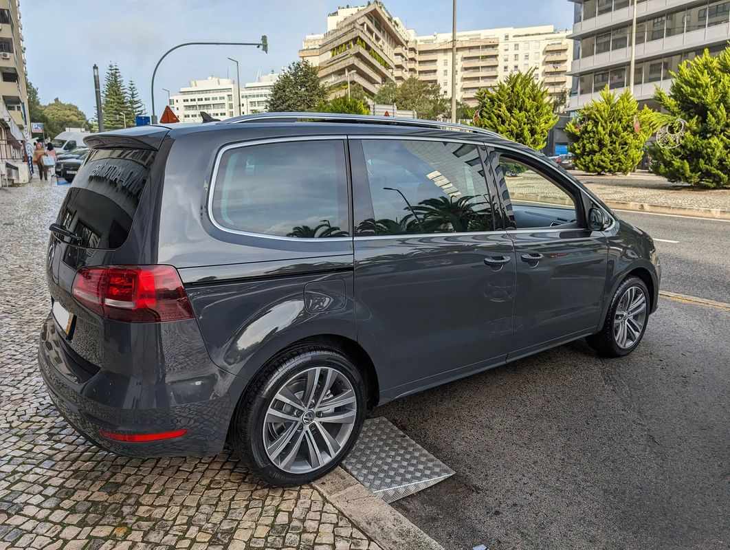 volkswagen-sharan-2019-diesel-1968cc