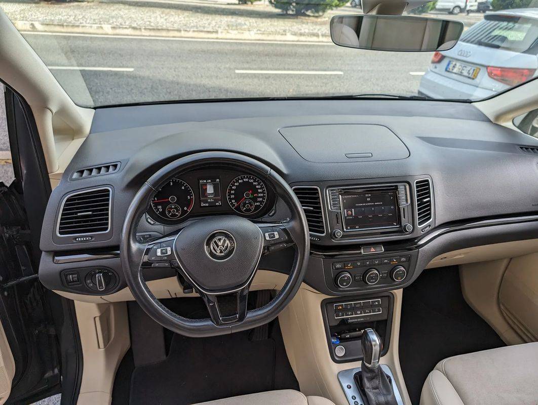 volkswagen-sharan-2019-diesel-1968cc