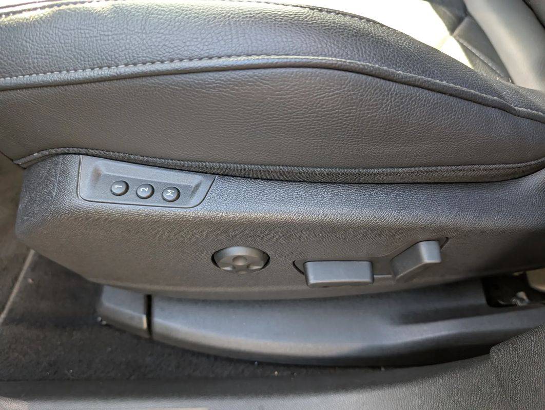 ds-ds-7-crossback-2022-hibrido-a-gasolina-1598cc