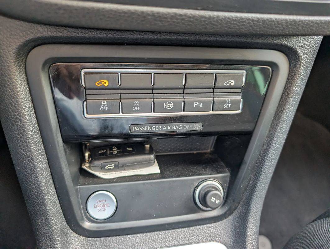 volkswagen-sharan-2019-diesel-1968cc