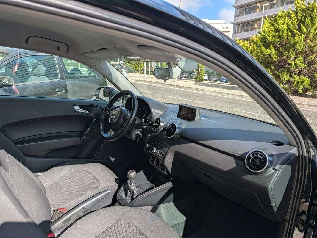 audi-a1-2015-diesel-1598cc