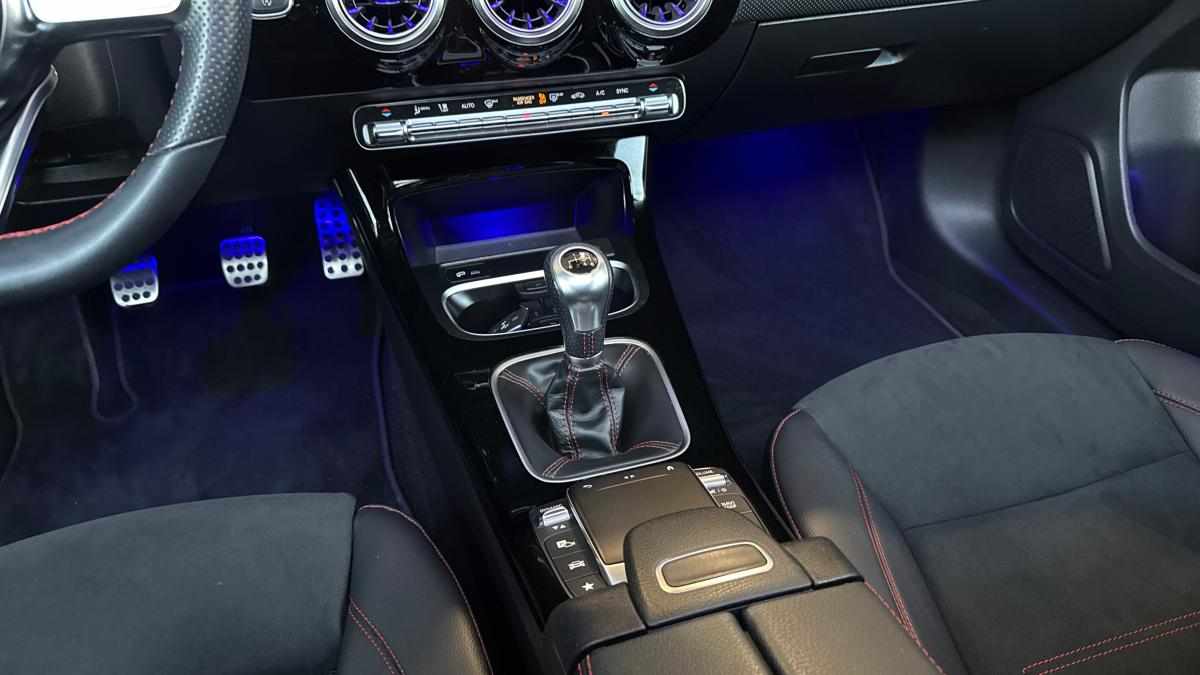 mercedes-benz-classe-a-a-180-2022-gasolina-1332cc