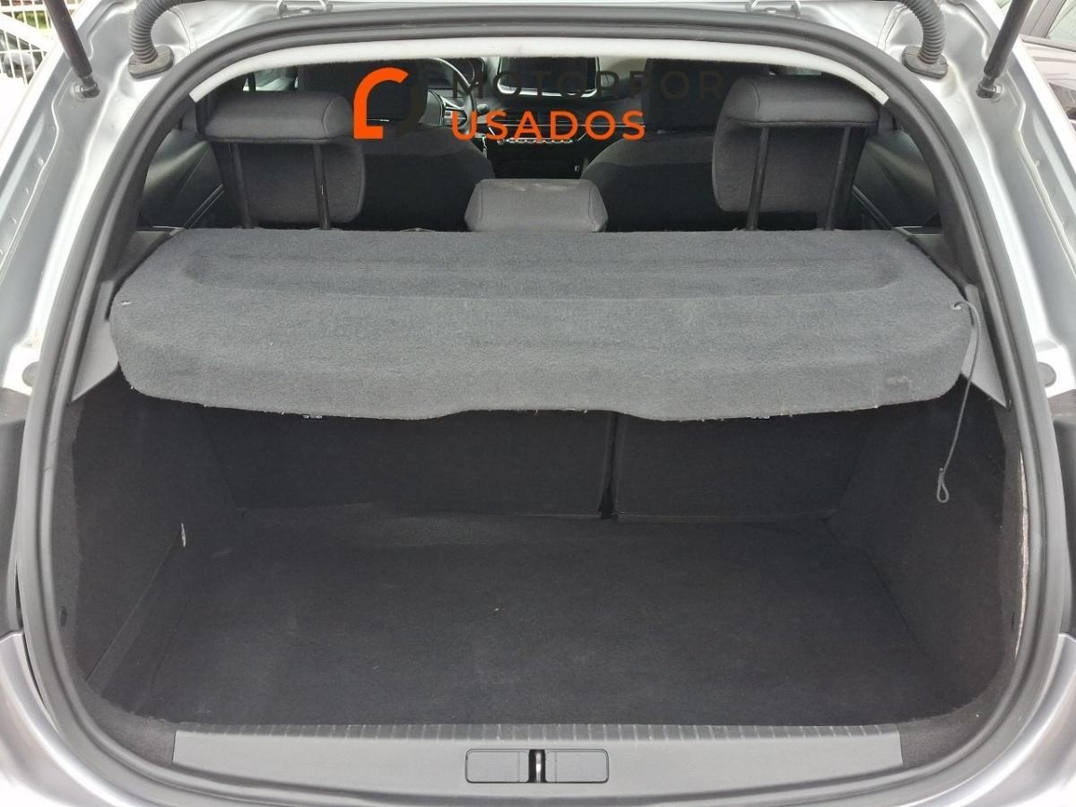 peugeot-208-2023-gasolina-1199cc
